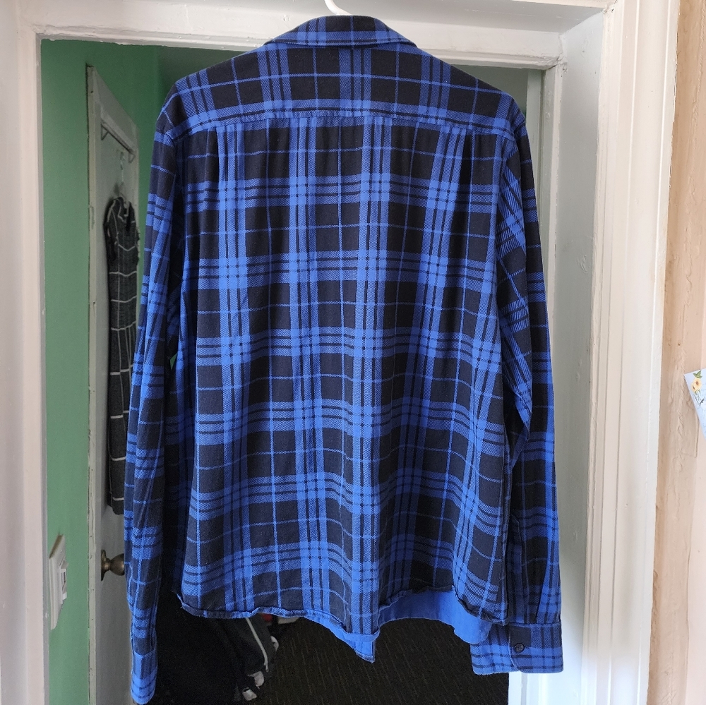 Penguin men's blue and white plaid men's shirt. - Picture 8 of 8